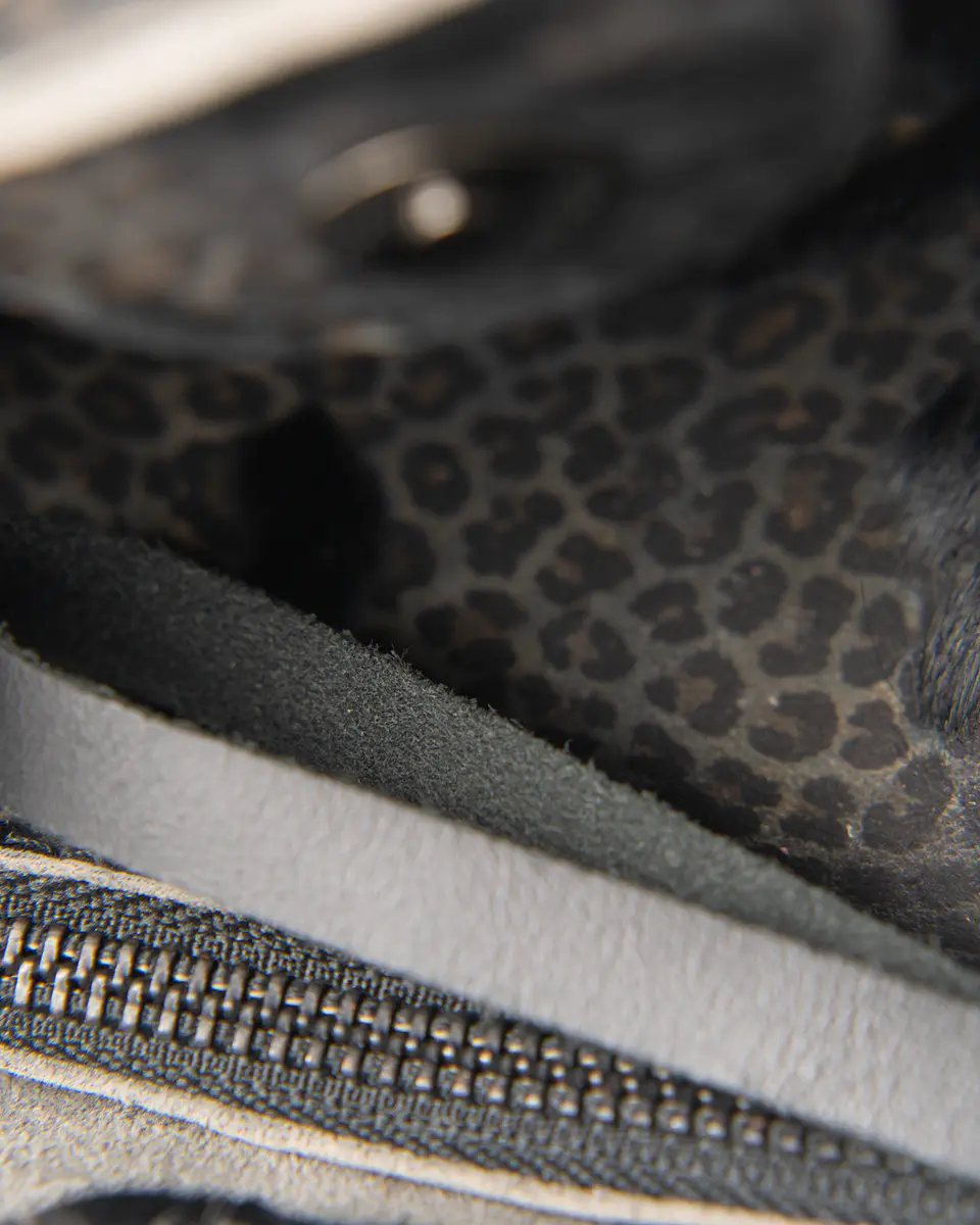 Daisy Collection -  Leopard Pattern 2