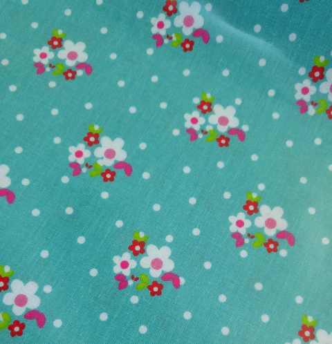 Tecido Flores (Plastificado)