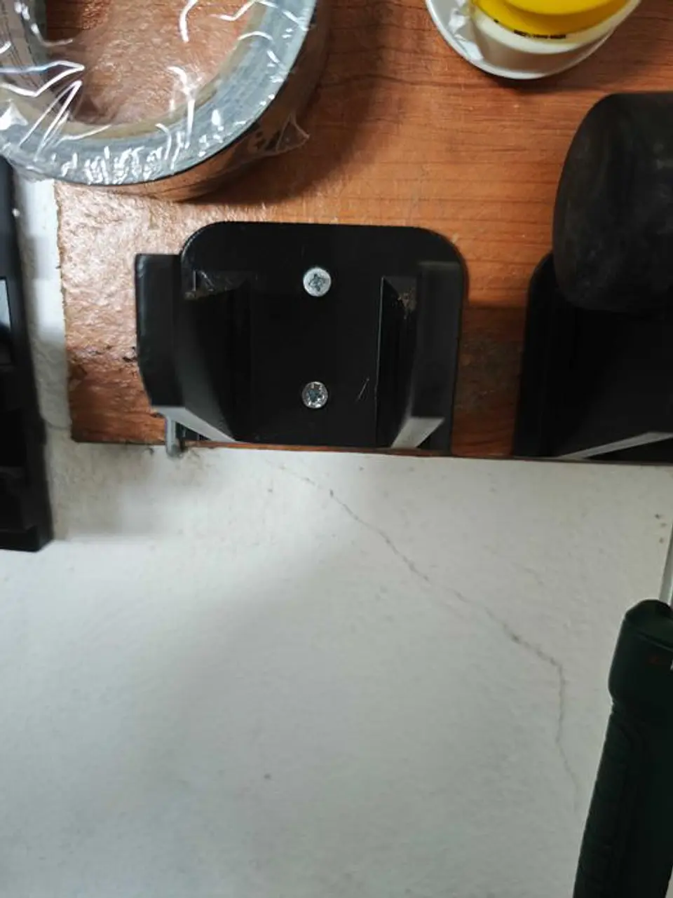 Suporte Martelo/Maço fixação em parede 2