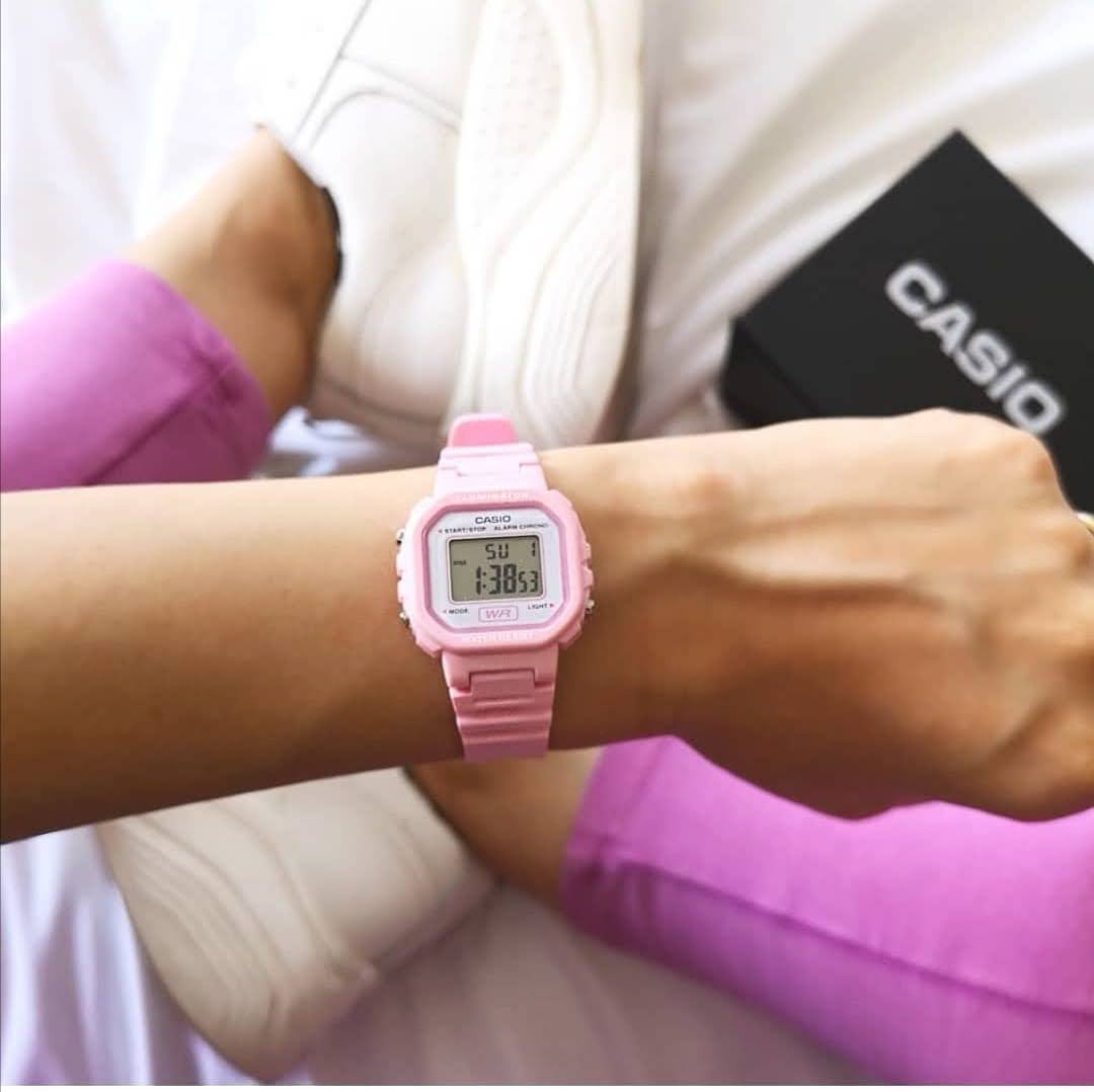 Mini Casio Digital Mujer Rosado LA-20WH-4A1