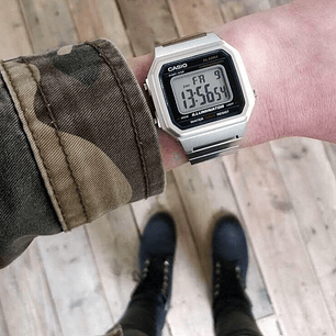 Reloj Casio Vintage Grande Plateado B-650WD-1A 