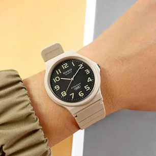 Reloj Casio Clásico Unisex Resina Blanco Mate MQ-24UC-8B