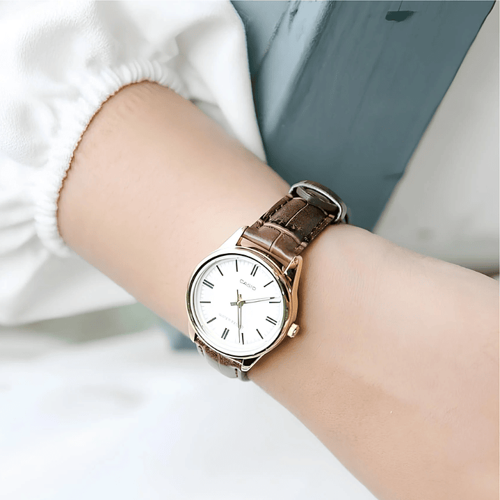 Reloj Casio Análogo Dorado Correa Cuero LTP-V005GL-7A 2