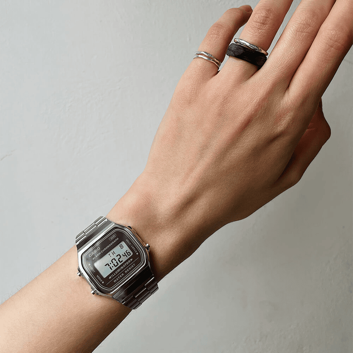 Reloj Casio Vintage Digital Illuminator Unisex A168WA-5A 3