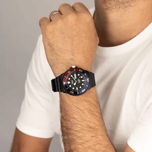 Reloj Casio Análogo con Bisel giratorio MRW230H-1E2V