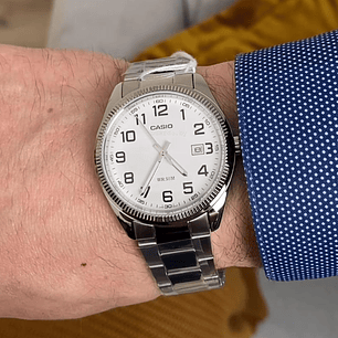  Reloj Casio Vintage Análogo Hombre MTP-1302D-7B