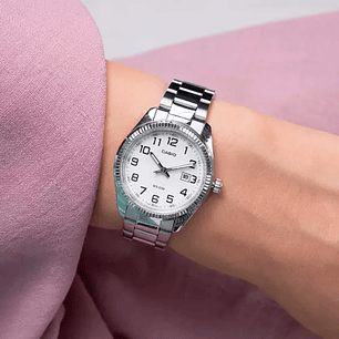 Reloj Casio Vintage Análogo Plateado LTP-1302D-7B