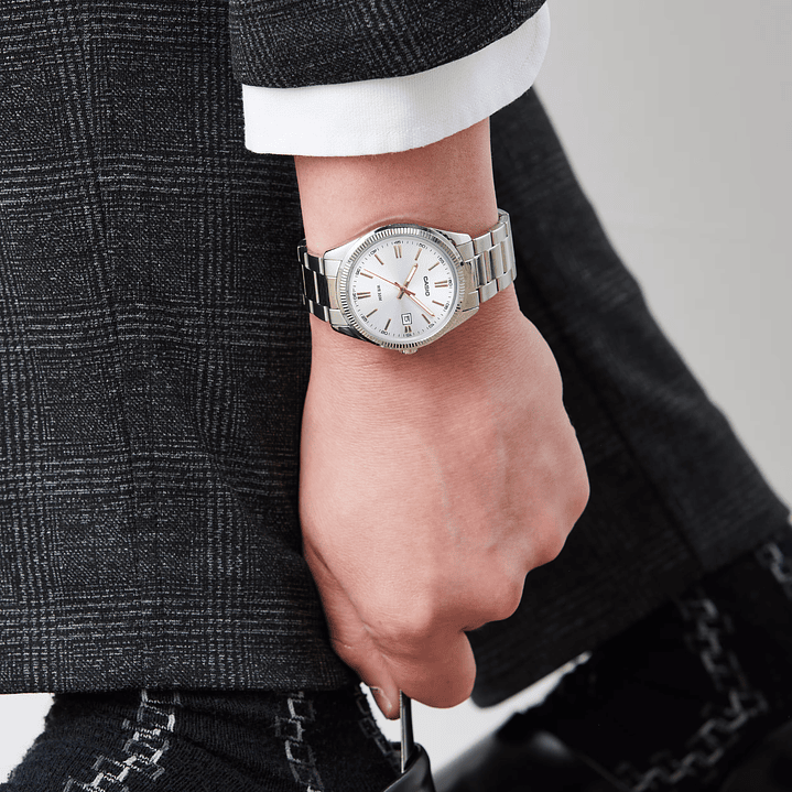 Reloj Casio Vintage Hombre Tamaño Medio 38.5mm MTP-1302D-7A2 3