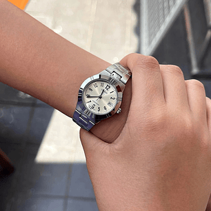 Reloj Casio Mini Vintage Análogo Plateado LTP-1241D-7A2