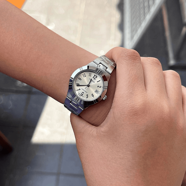 Reloj Casio Mini Vintage Análogo Plateado LTP-1241D-7A2 2