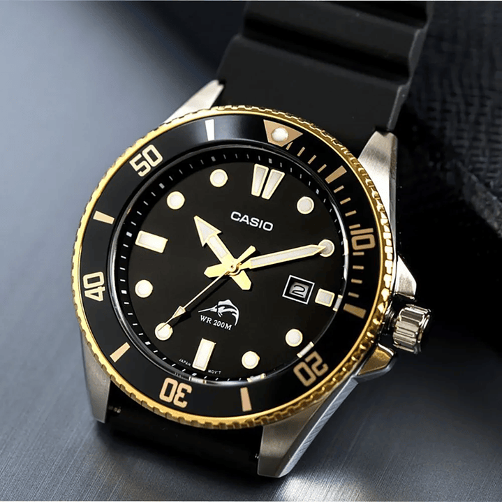 Reloj Casio Submariner Marlin Duro Buceo Correa Resina MDV106G-1AV 2