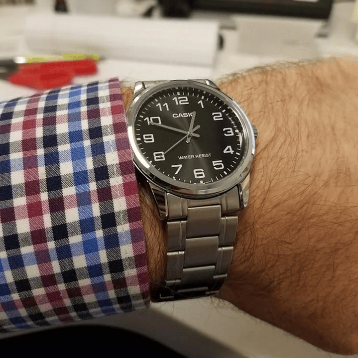 Reloj Casio Análogo Hombre Plateado Negro MTP-V001D-1B 2