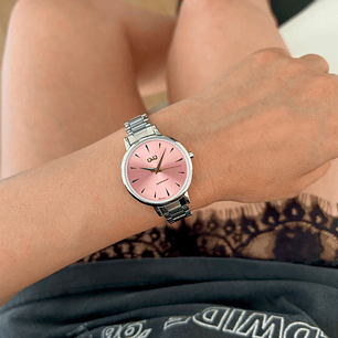 Reloj Q&Q Análogo Plateado Rosado Q56A-001PY