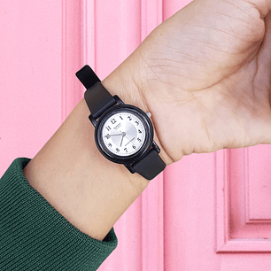 Reloj Mini Casio Mujer Resina Negro LQ-139A-7B3