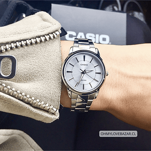 Reloj Casio Mujer Minimalista Plateado LTP-1303D-7A