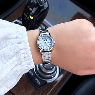 Reloj Casio Mini Vintage Análogo Plateado LTP-V006D-7B