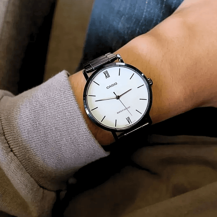 Reloj Casio Análogo Hombre Minimalista Negro MTP-VT01B-7B 2