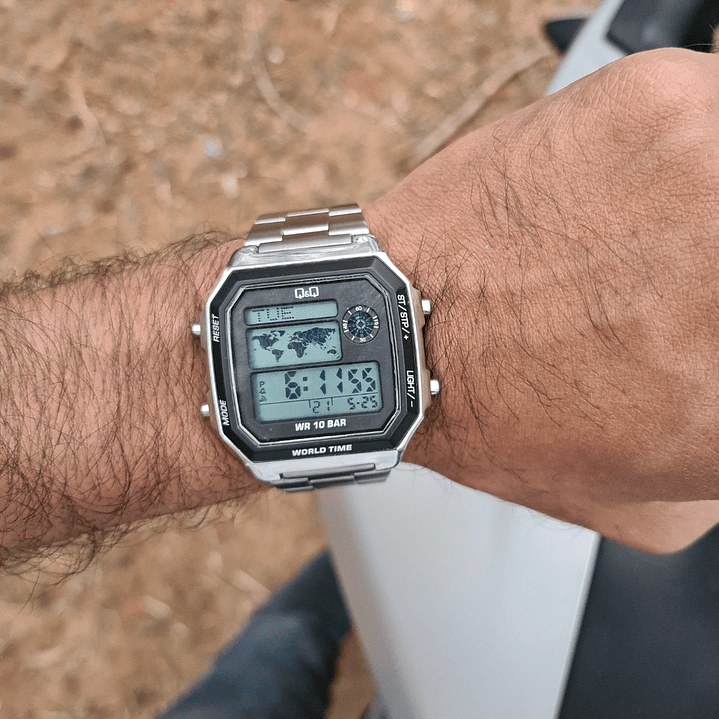 Reloj Q&Q Vintage Digital World Time M196J006Y 2