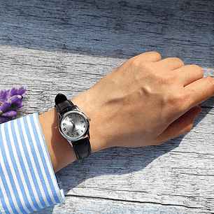 Reloj Casio Mini con Fecha Correa Cuero Negro LTP-V002L-7B