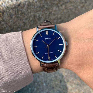 Reloj Casio Mujer Minimalista Cuero LTP-VT01L-2B