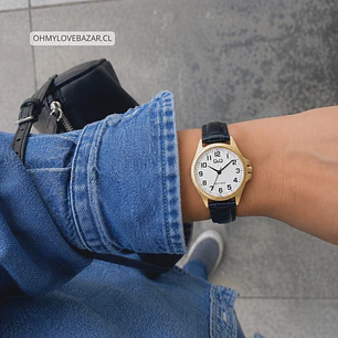 Reloj Q&Q Mujer Análogo Negro C37A-012PY