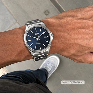 Reloj Q&Q Hombre Análogo Plateado Azul A484J212Y