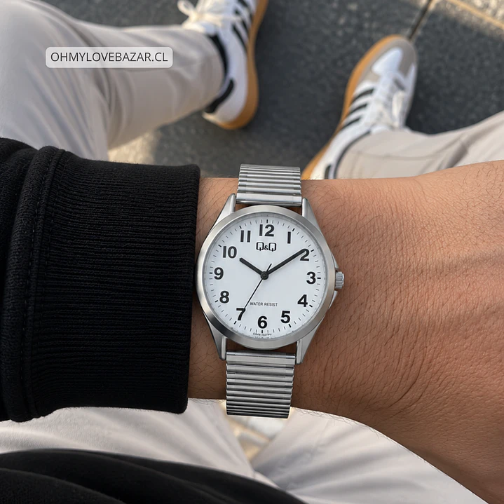 Reloj Q&Q Hombre Análogo Plateado C04A-047PY 2