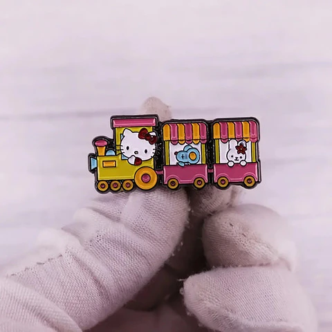 Pins De Hello Kitty / Hello Kitty Broches Metálicos (pines)