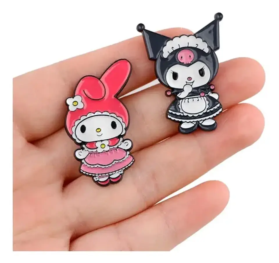 Pins Kuromi / Hello Kitty / Broches Metálicos (pines) 9