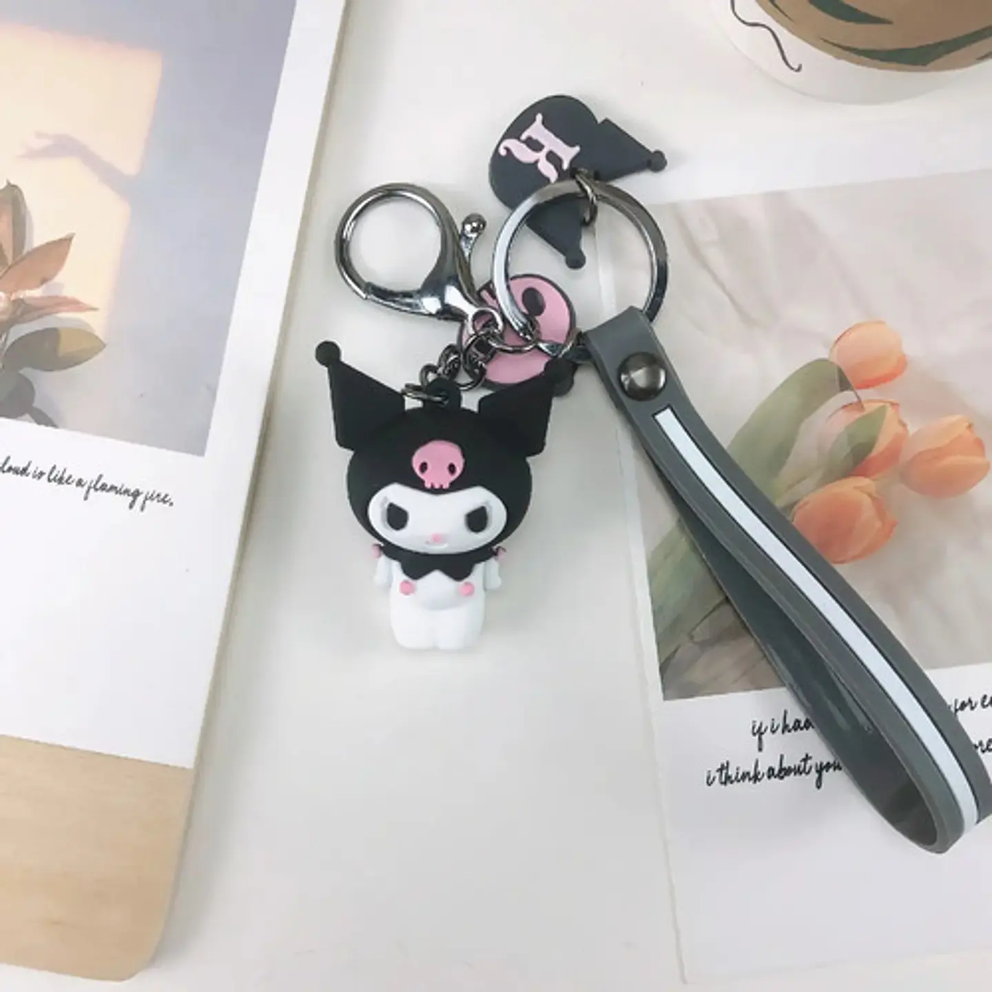 Llavero De Kuromi Con Colgante + Gancho Para Colgar 1