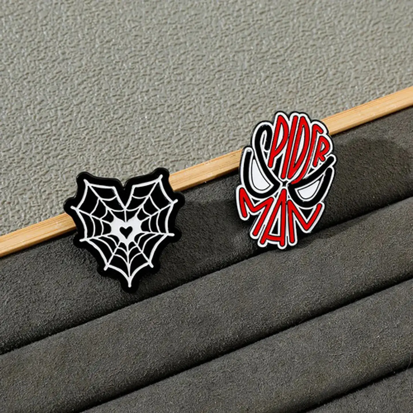 Pins De Spiderman / Marvel / Broches Metálicos (broches) 17