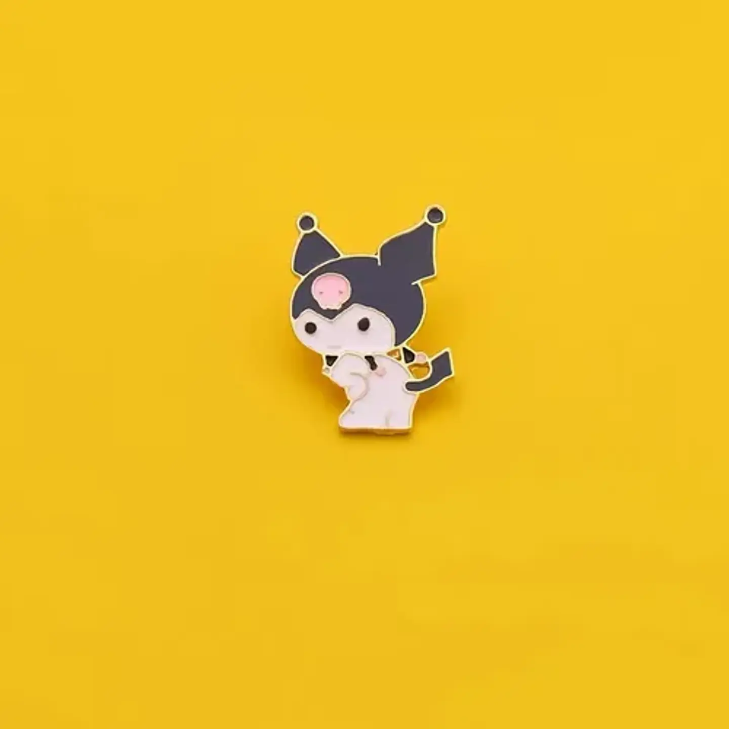 Pins Kuromi / Hello Kitty / (pines) Broches Metálicos 13