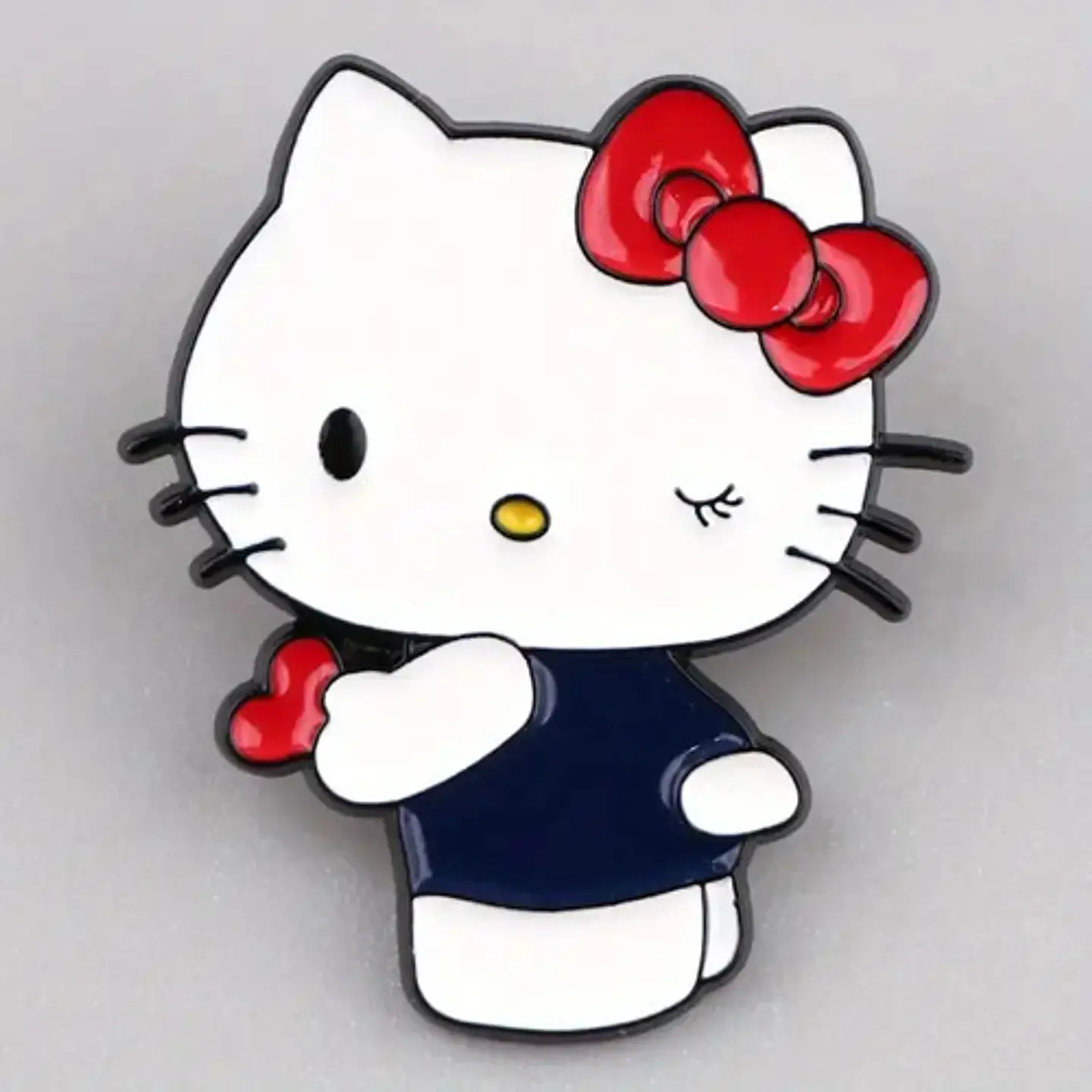 Pins Hello Kitty / Hello Kitty / Pines Metálicos (broches) 22
