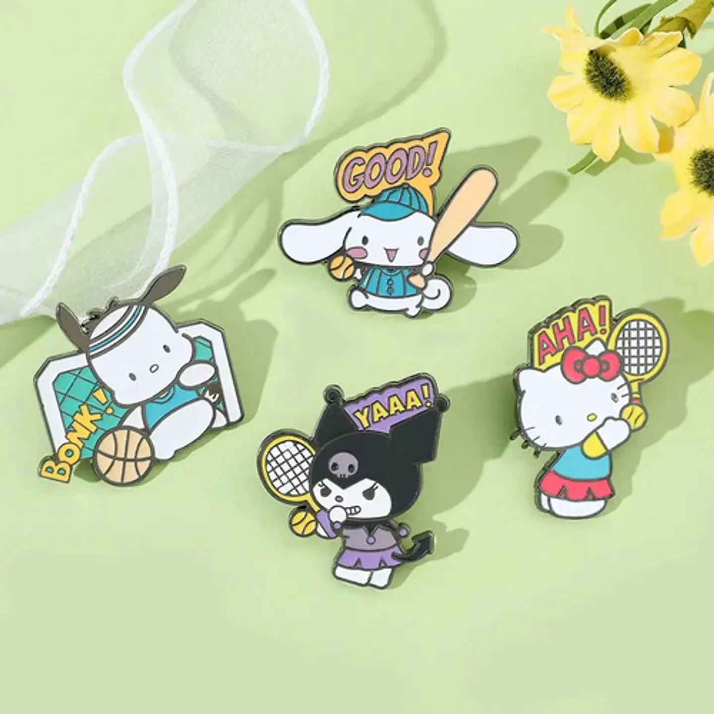 Pins Cinnamoroll / Hello Kitty / Broches (pines) Metálicos 9
