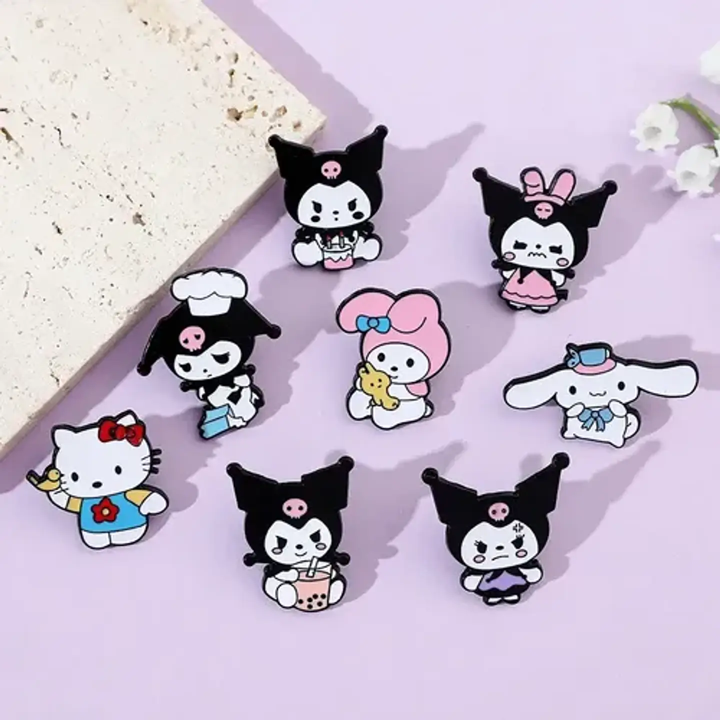 Pins Cinnamoroll / Hello Kitty / Broches (pines) Metálicos 27
