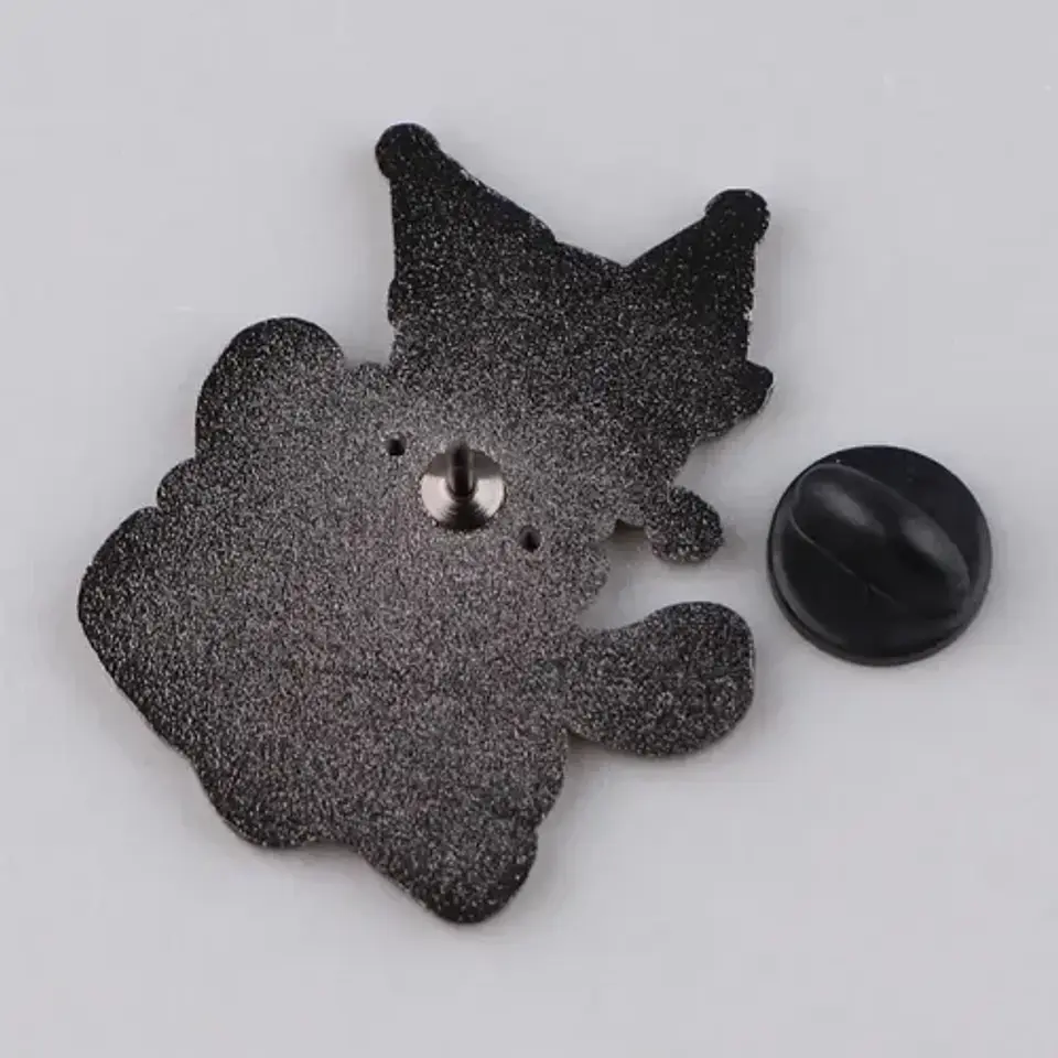 Pins De Kuromi / Hello Kitty / Broches (pines) Metálicos 4