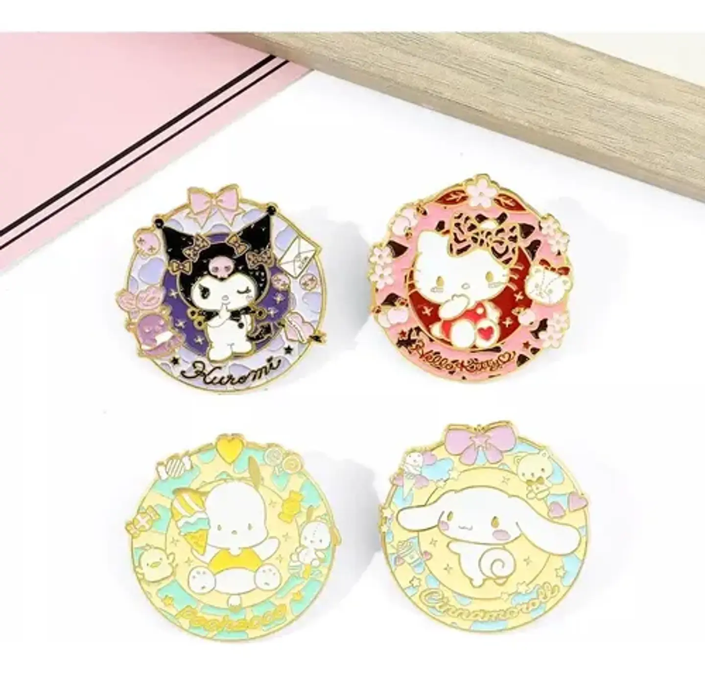 Pins Hello Kitty Kawaii / Hello Kitty - Broches Metálicos  10