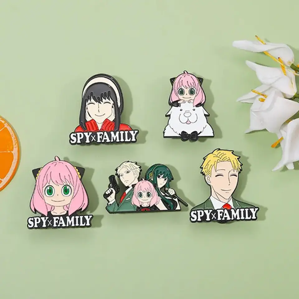 Pins Spy X Family / Spy X Family / Pines Metálicos (broches) 11