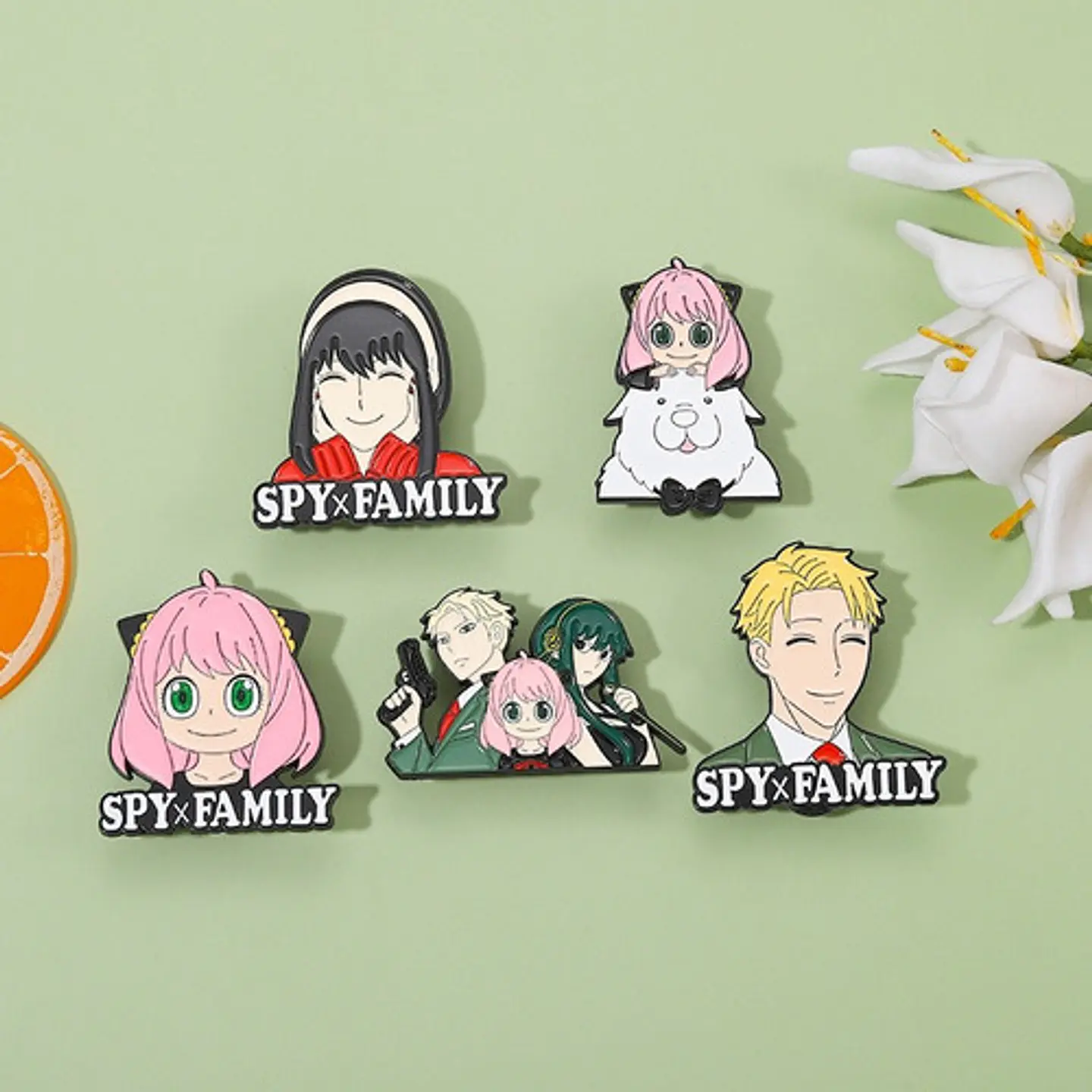 Pins Spy X Family / Spy X Family / Pines Metálicos (broches) 21