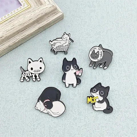 Pins De Gatitos Michis / Gatos / Broches Metálicos (pines)