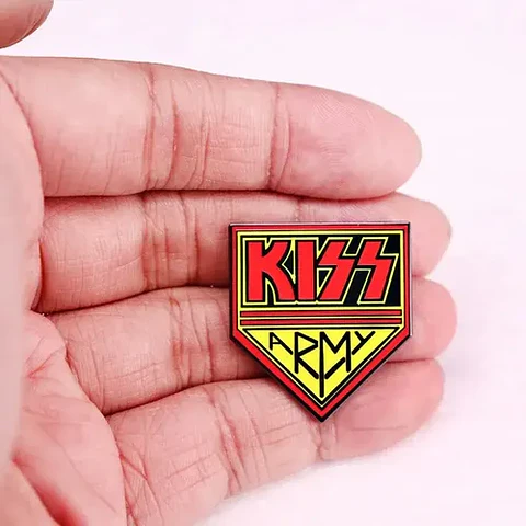 Pins De Kiss / Musica / Pines Metálicos (broches)