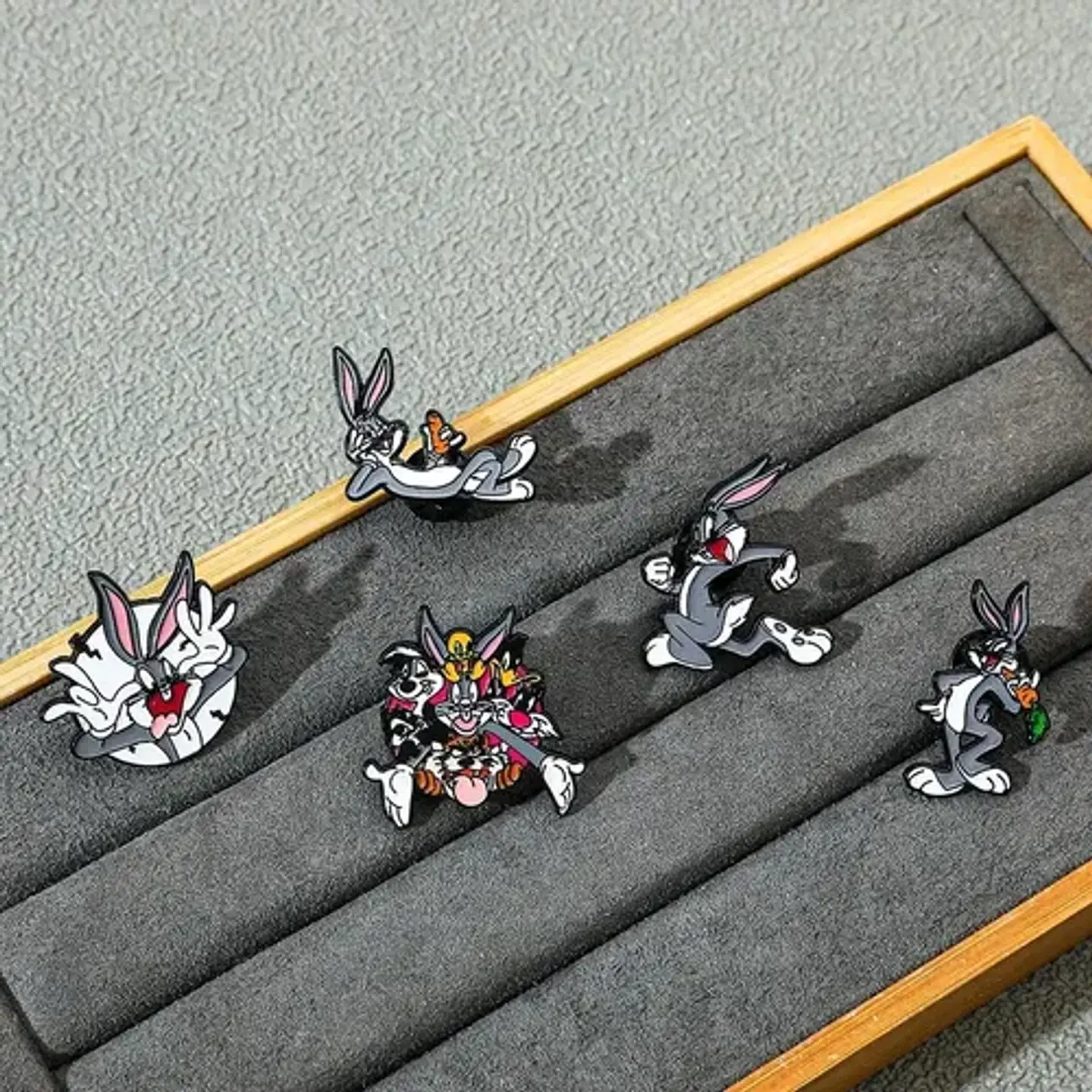 Pins De Bugs Bunny / Looney Tunes / Broches Metálicos 21