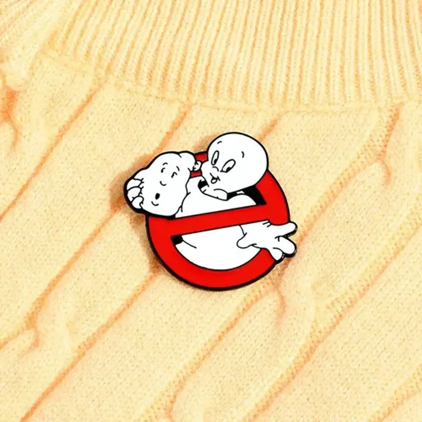 Pins De Gasparín / El Fantasma Amistoso / Pines Metálicos 10