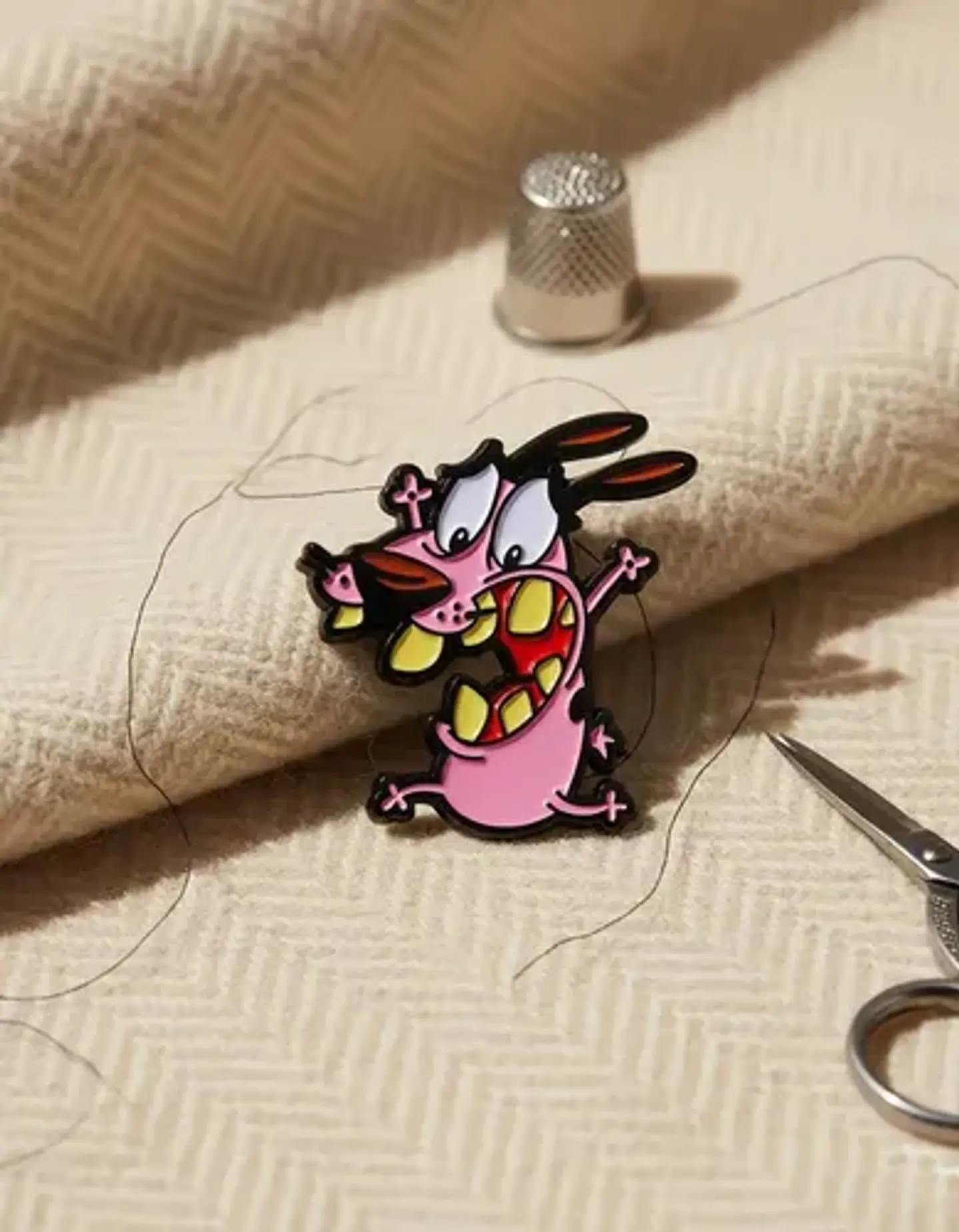 Pins De Coraje /  El Perro Cobarde/ Pines Metálicos 5