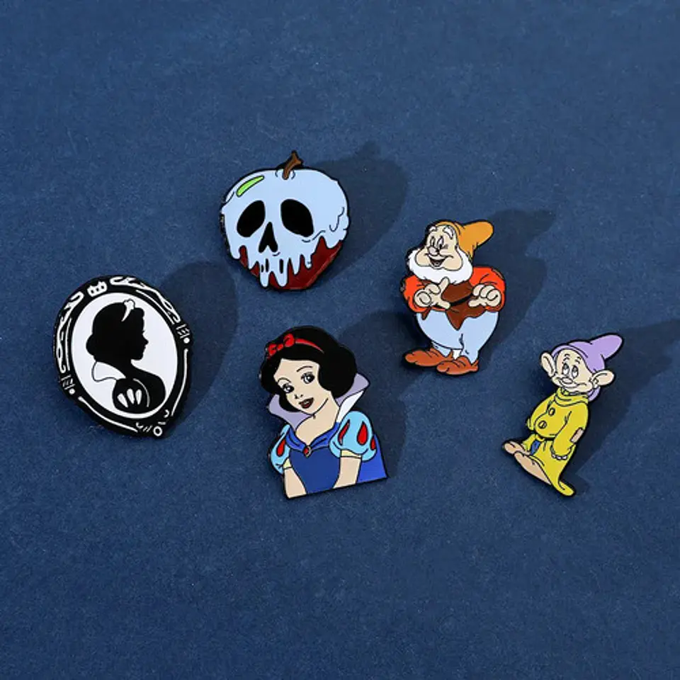 Pins De Enanitos / Blanca Nieves / Pines Metálicos (broches) 14