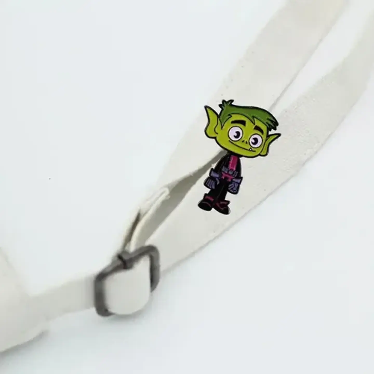 Pins De Chico Bestia / Teen Titans Go! / Pines Metalicos 3