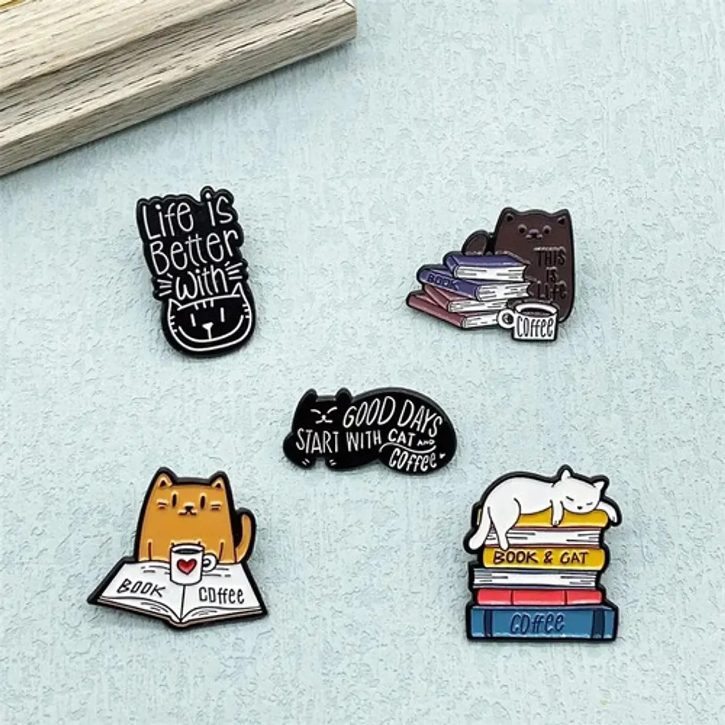 Pins De Gatitos Michis / Gato Kawaii / Pines Metalicos 20