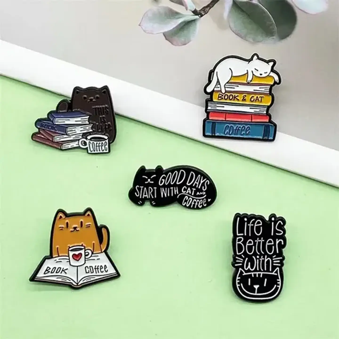 Pins De Gatitos Michis / Gato Kawaii / Pines Metalicos 22
