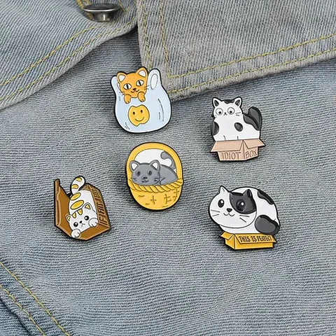 Pins De Michis Kawaii / Gato Gatitos / Pines Metálicos