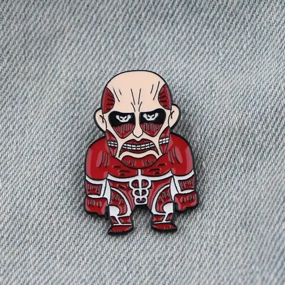 Pins De Titán Colosal / Attack On Titan / Pines Metálicos 3